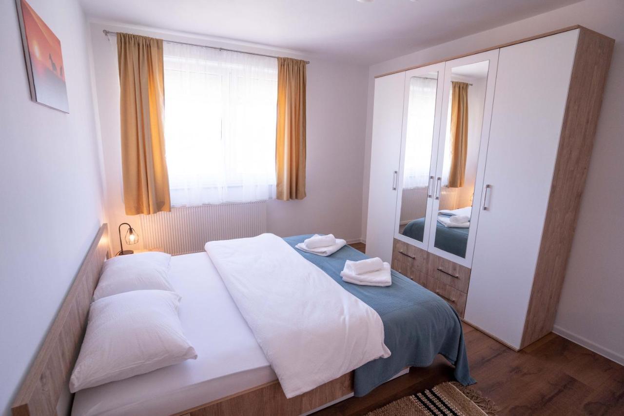 Apartman Niko ลิฟโน ภายนอก รูปภาพ