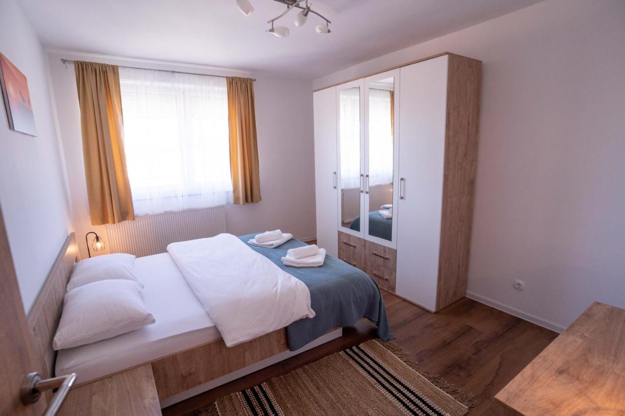 Apartman Niko ลิฟโน ภายนอก รูปภาพ