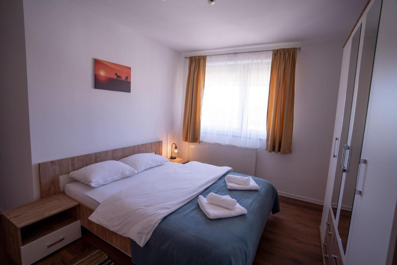 Apartman Niko ลิฟโน ภายนอก รูปภาพ
